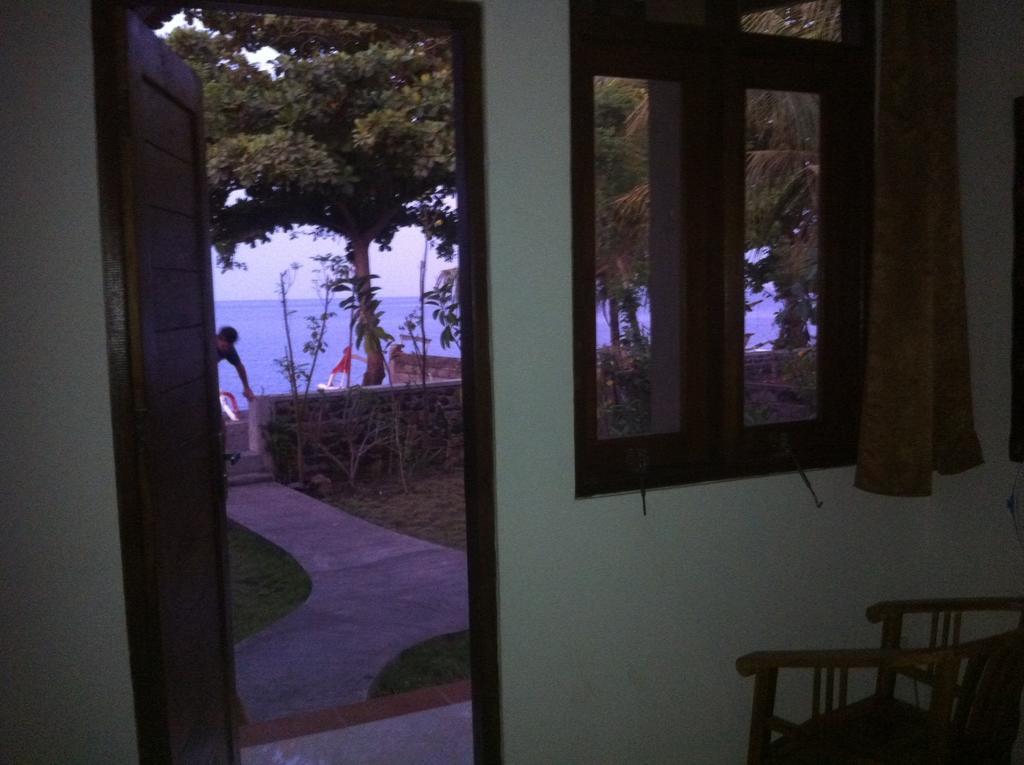 Amed Sari Beach Guesthouse Camera foto