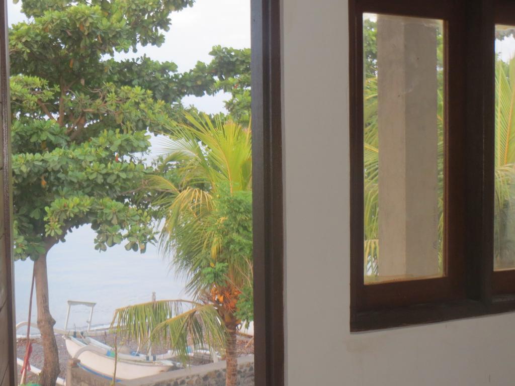 Amed Sari Beach Guesthouse Camera foto
