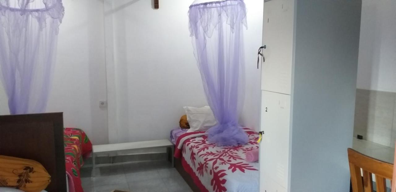Amed Sari Beach Guesthouse Esterno foto